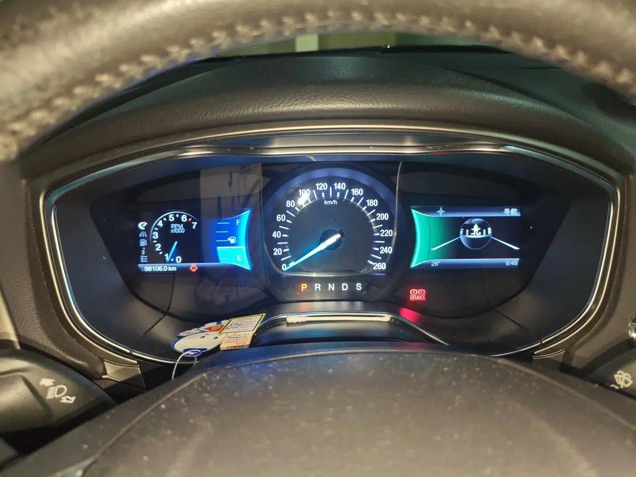 Ford Mondeo 2013 2.0L GTDi 200 Luxury Model — миниатюра 8