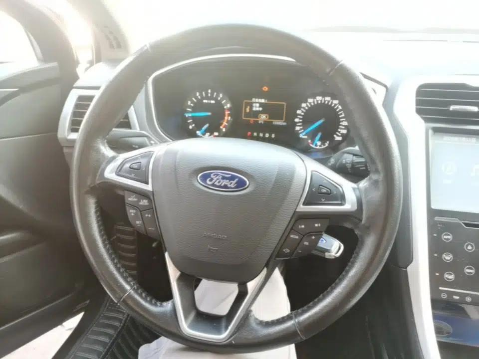 Ford Mondeo 2013 1.5L GTDi180 Fashion Edition — миниатюра 13