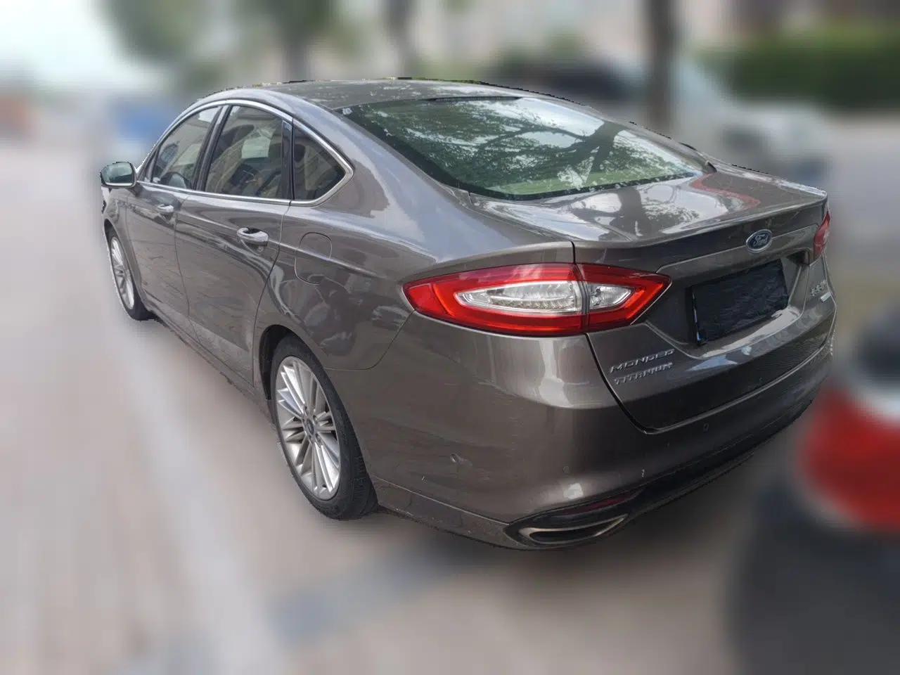 Ford Mondeo 2013 2.0L GTDi240 Ultimate Edition — миниатюра 4