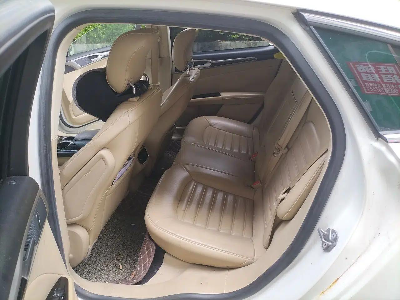 Ford Mondeo 2013 1.5L GTDi180 Fashion Edition — миниатюра 17