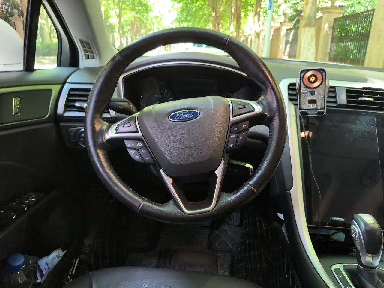 Ford Mondeo 2013 1.5L GTDi180 Fashion Edition — миниатюра 10