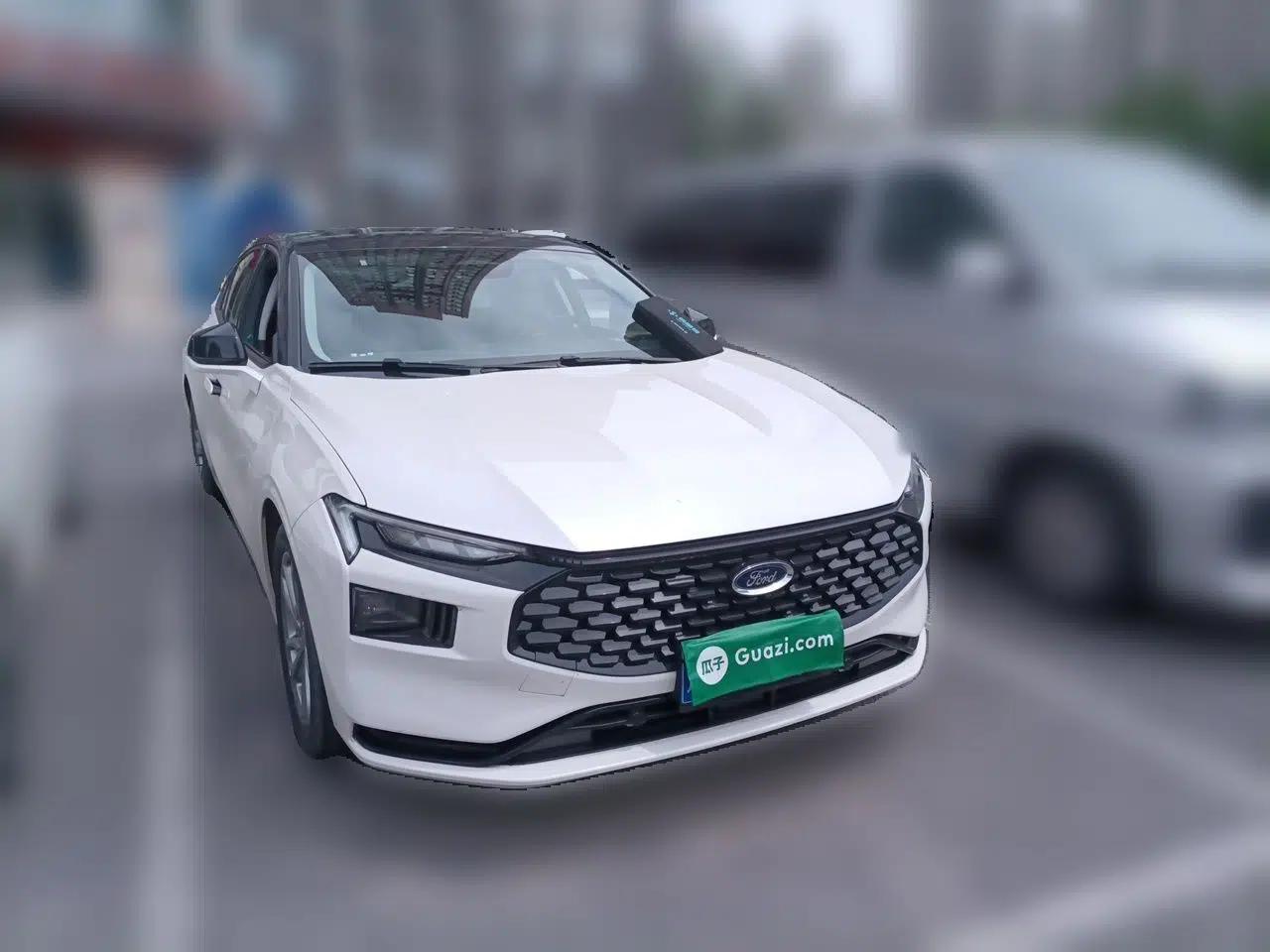 Ford Mondeo 2023 EcoBoost 245 Luxury Model — миниатюра 3