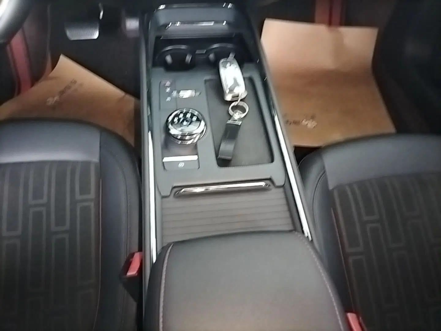 Ford Mondeo 2025 1.5T EcoBoost Comfort Version — миниатюра 16