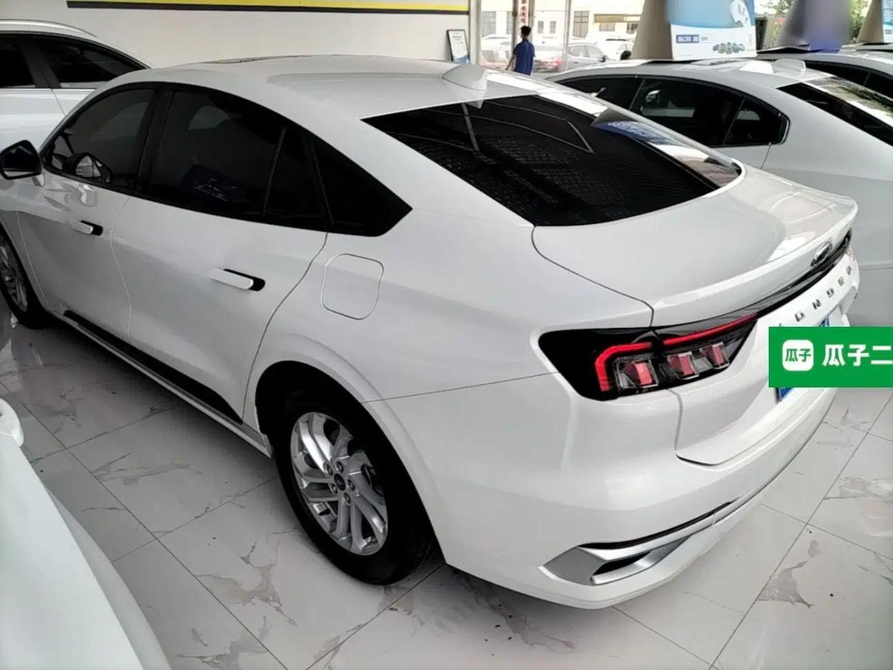 Ford Mondeo 2025 1.5T EcoBoost Comfort Version — миниатюра 4