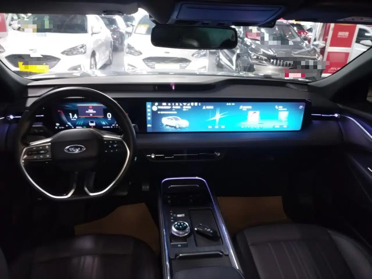 Ford Mondeo 2025 2.0T EcoBoost Ultimate Edition — миниатюра 12