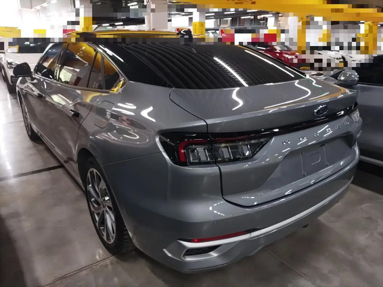 Ford Mondeo 2025 2.0T EcoBoost Ultimate Edition — миниатюра 4