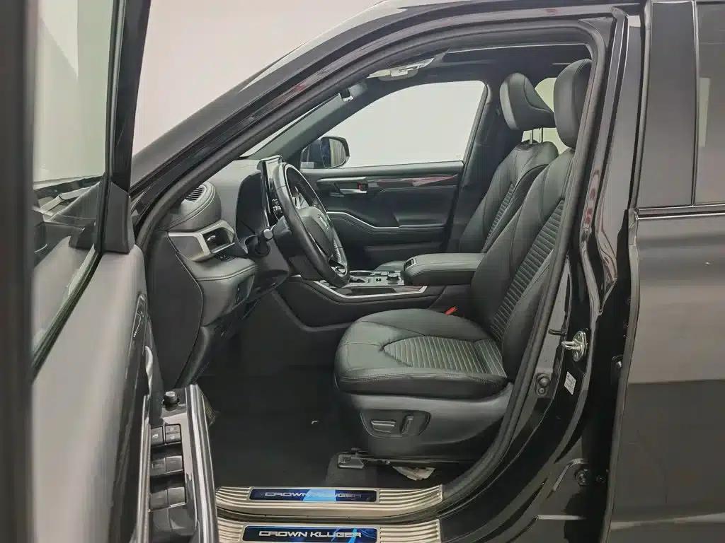 Crown Land Cruiser 2022 2.0T 4WD Enjoy Edition — миниатюра 10