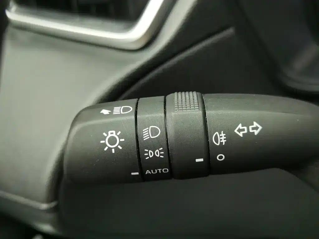 2022 Toyota Corolla Sharp 2.0L Elite Edition — миниатюра 21