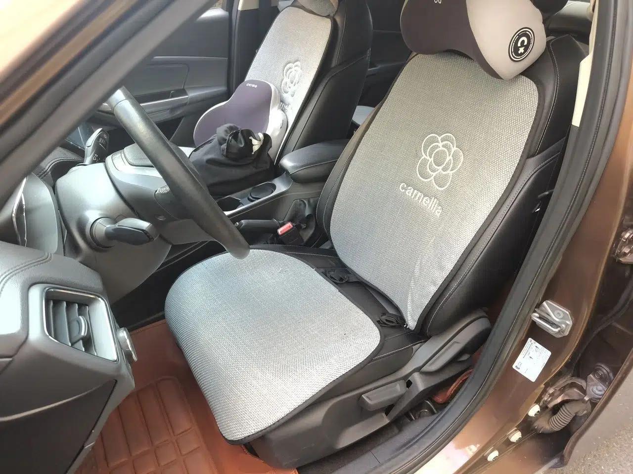 Ford Escort 2015 1.5L Manual Fashion Edition — миниатюра 15