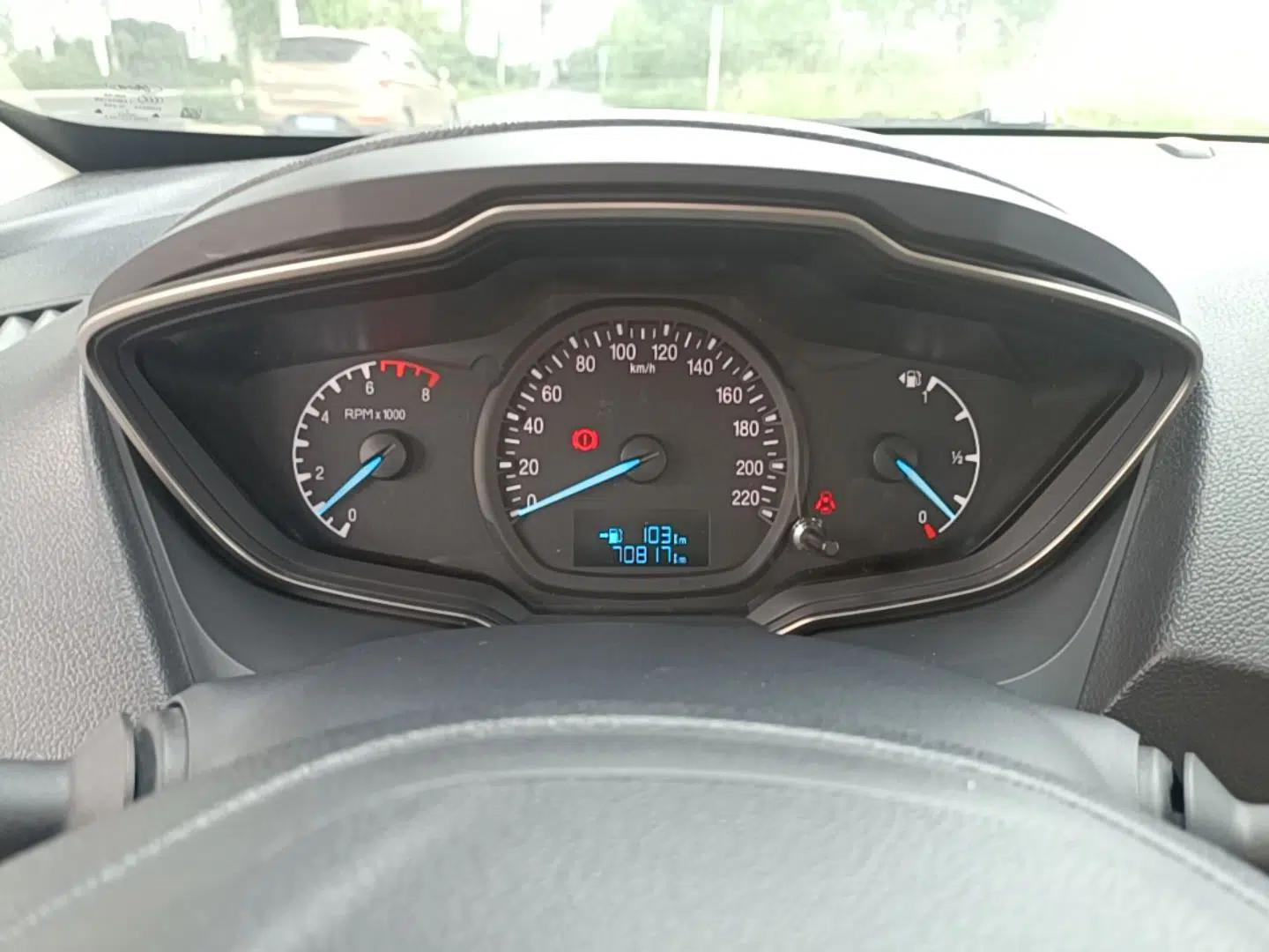 Ford Escort 2017 Revised Version 1.5L Manual Comfort Edition — миниатюра 14