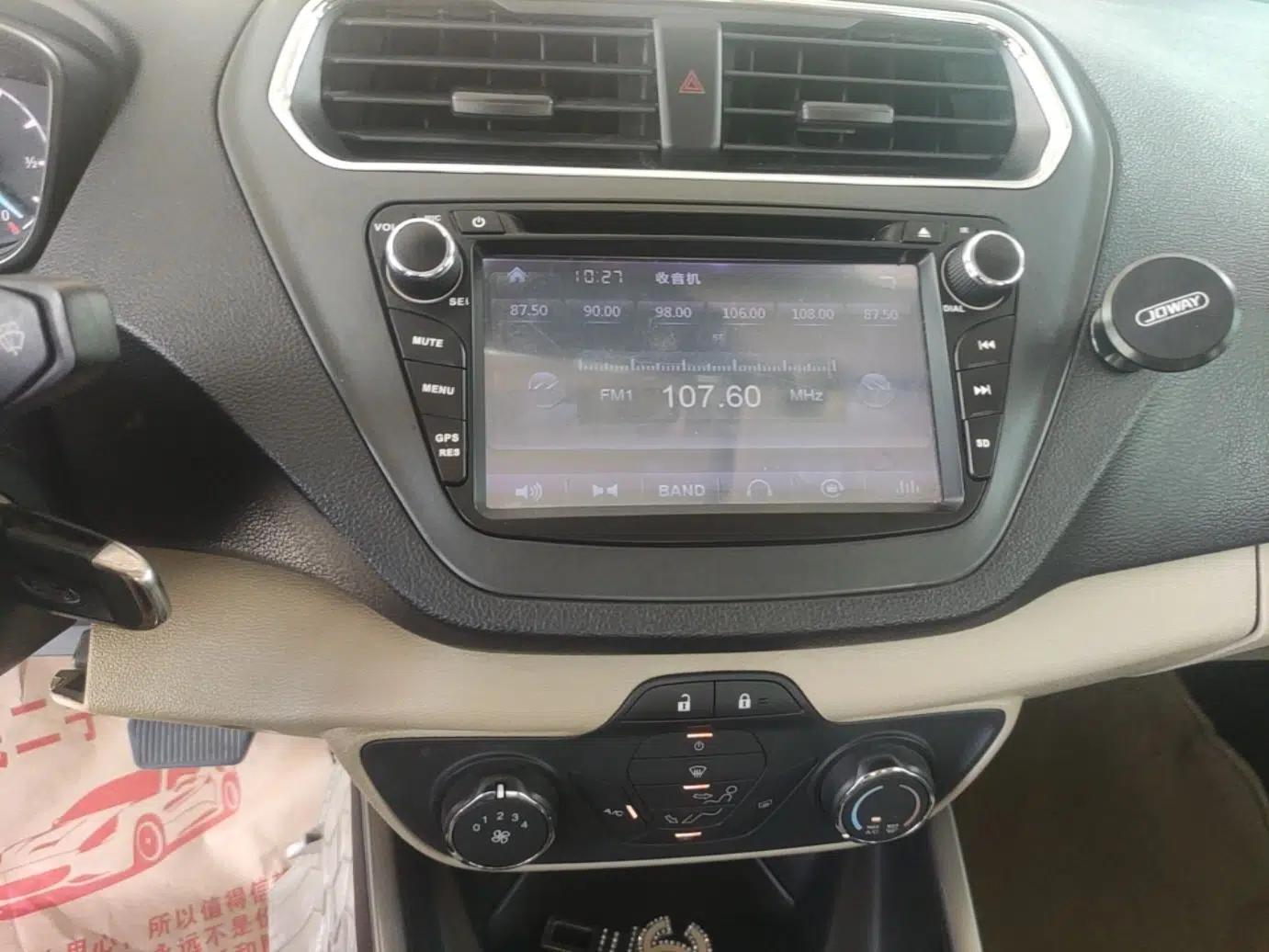 Ford Escort 2015 1.5L Automatic Comfort Edition — миниатюра 15