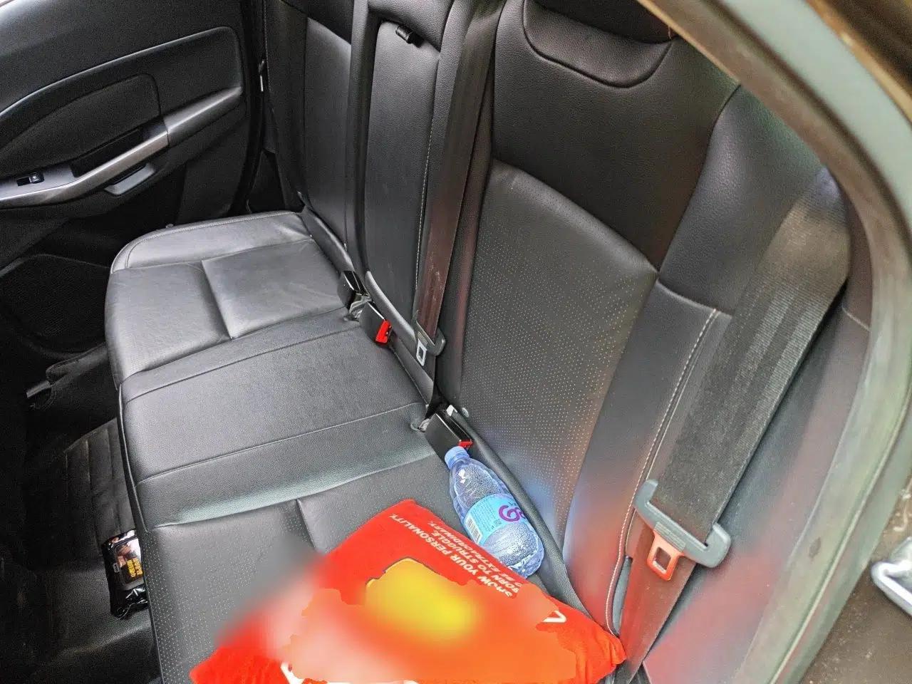 Ford Escort 2015 1.5L Automatic Fashion Model — миниатюра 17