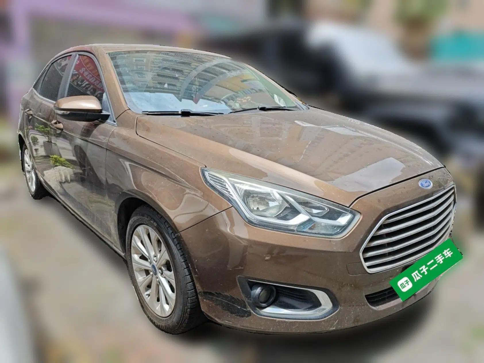 Ford Escort 2015 1.5L Automatic Fashion Model — миниатюра 3