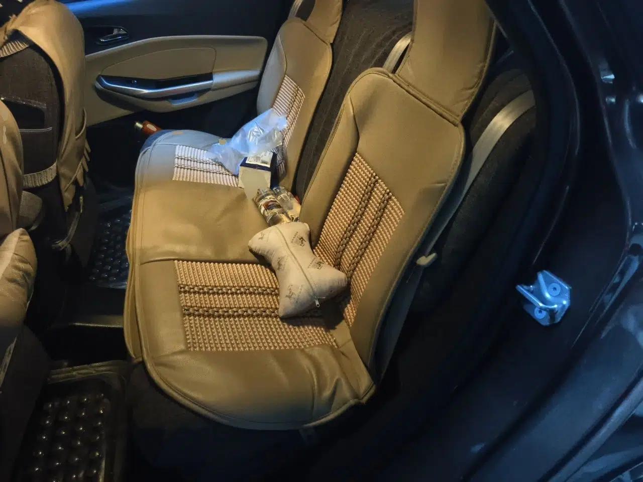 Ford Escort 2015 1.5L Manual Comfort Model — миниатюра 17