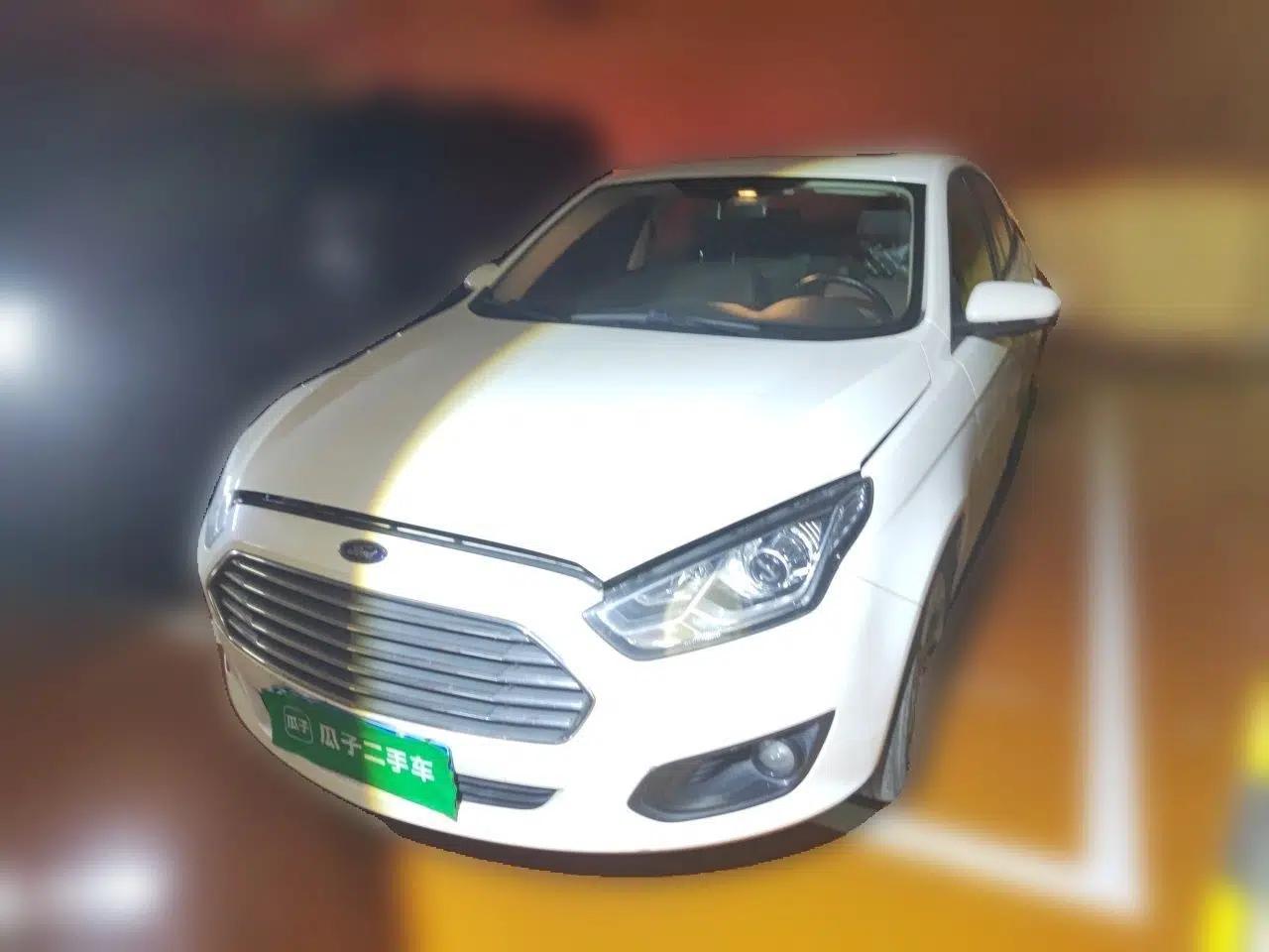 Ford Escort 2017 Happiness Edition 1.5L Automatic Fashion Version — миниатюра 1