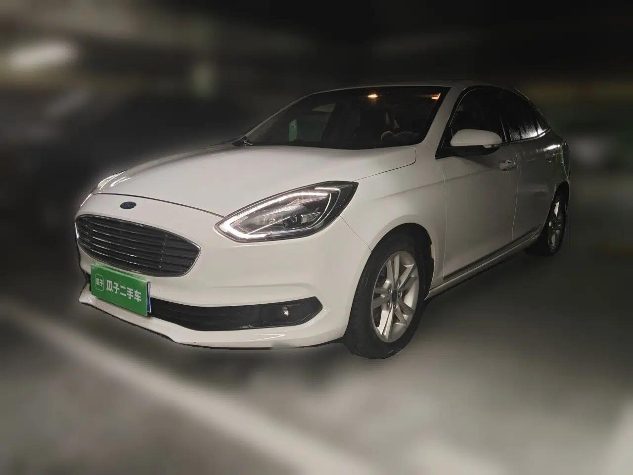 Ford Escort 2019 Revised Version 1.5L Automatic Enjoyment Type China VI Standard — миниатюра 1