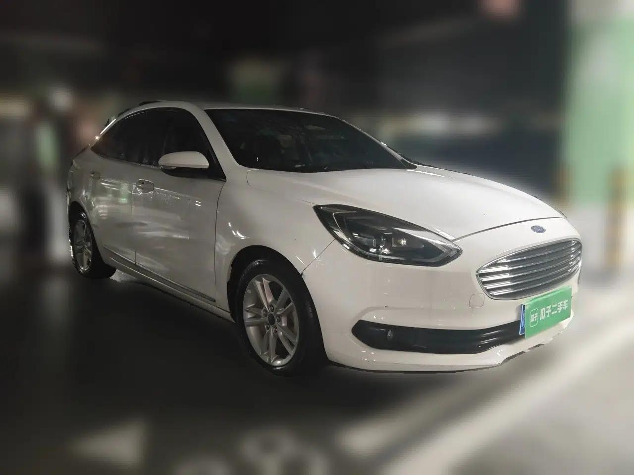 Ford Escort 2019 Revised Version 1.5L Automatic Enjoyment Type China VI Standard — миниатюра 3