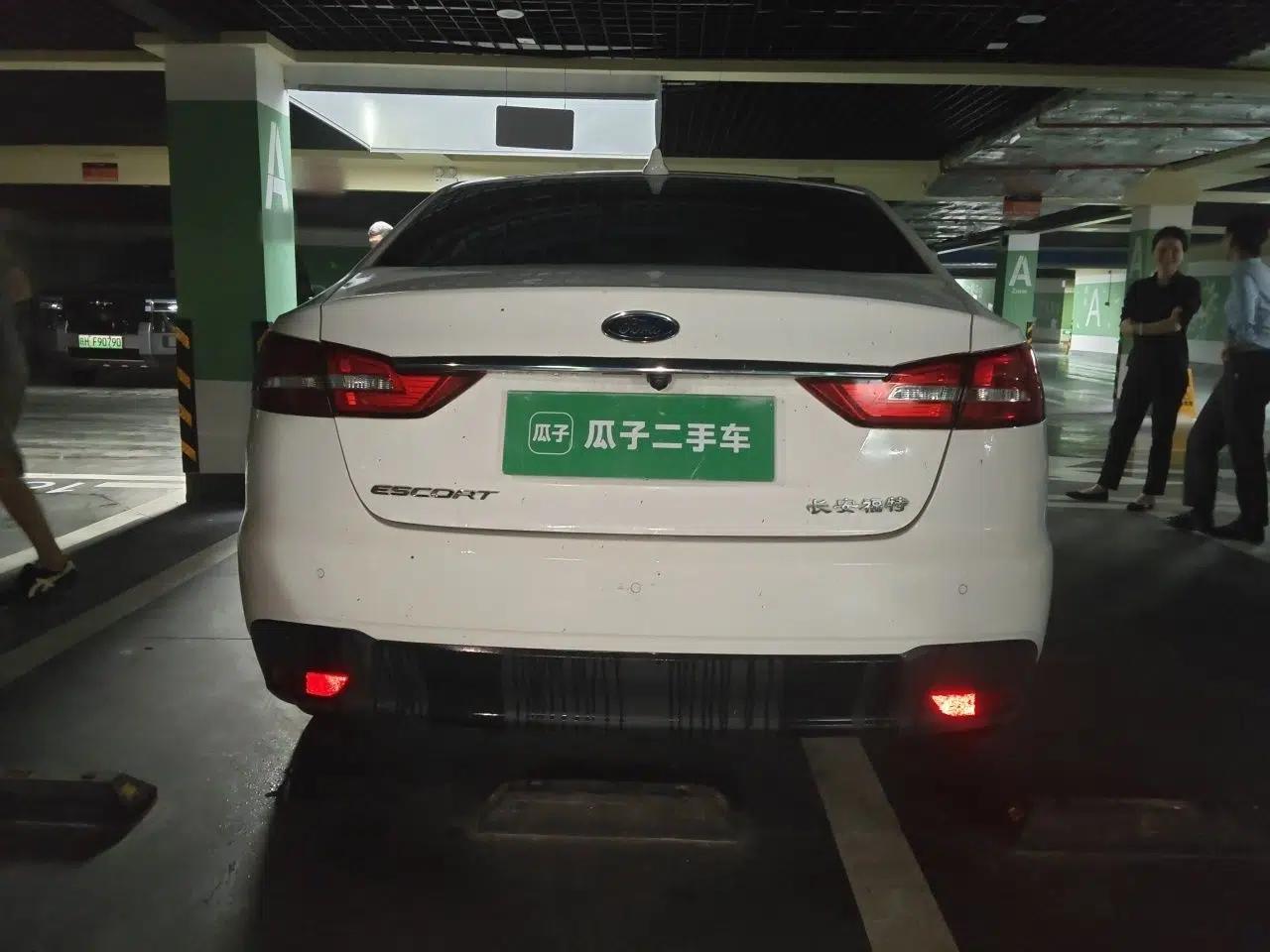 Ford Escort 2019 Revised Version 1.5L Automatic Enjoyment Type China VI Standard — миниатюра 5