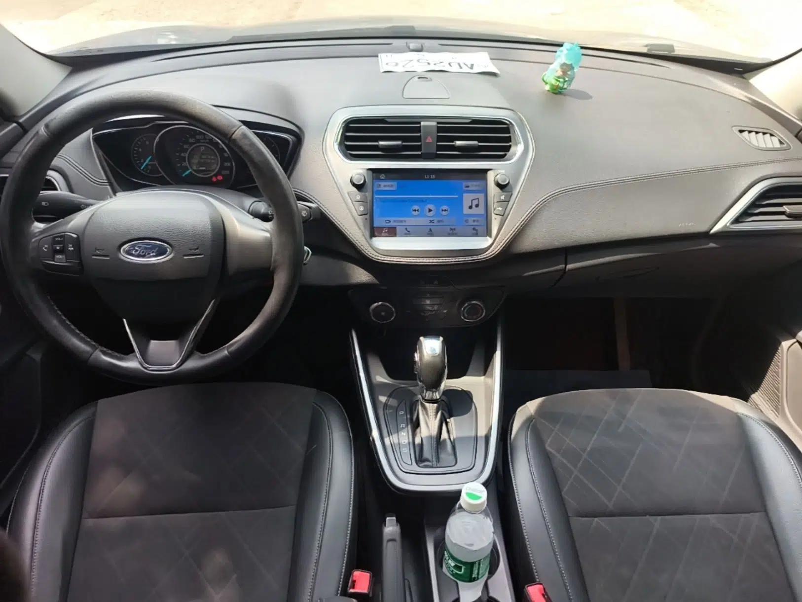 Ford Escort 2019 1.5L Automatic Enjoyment Model — миниатюра 12