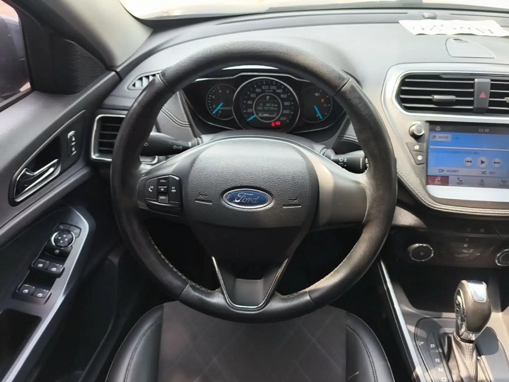 Ford Escort 2019 1.5L Automatic Enjoyment Model — миниатюра 13