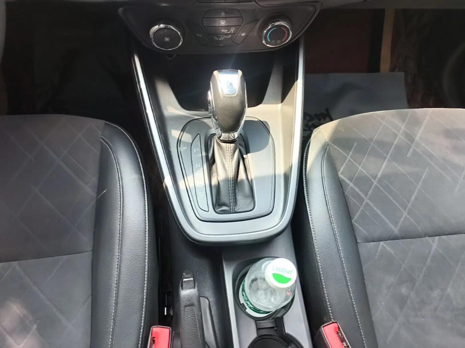 Ford Escort 2019 1.5L Automatic Enjoyment Model — миниатюра 16