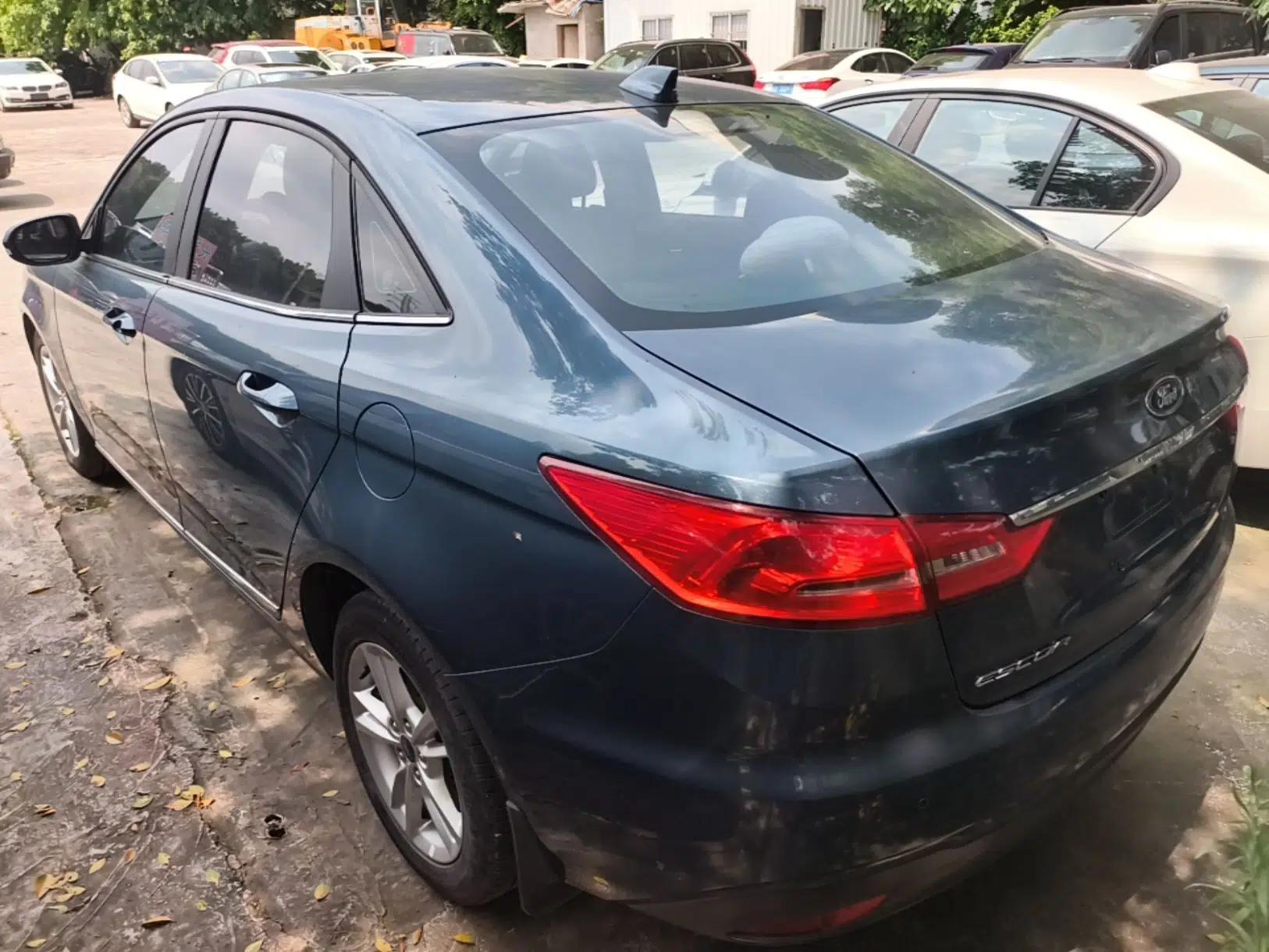Ford Escort 2019 1.5L Automatic Enjoyment Model — миниатюра 4