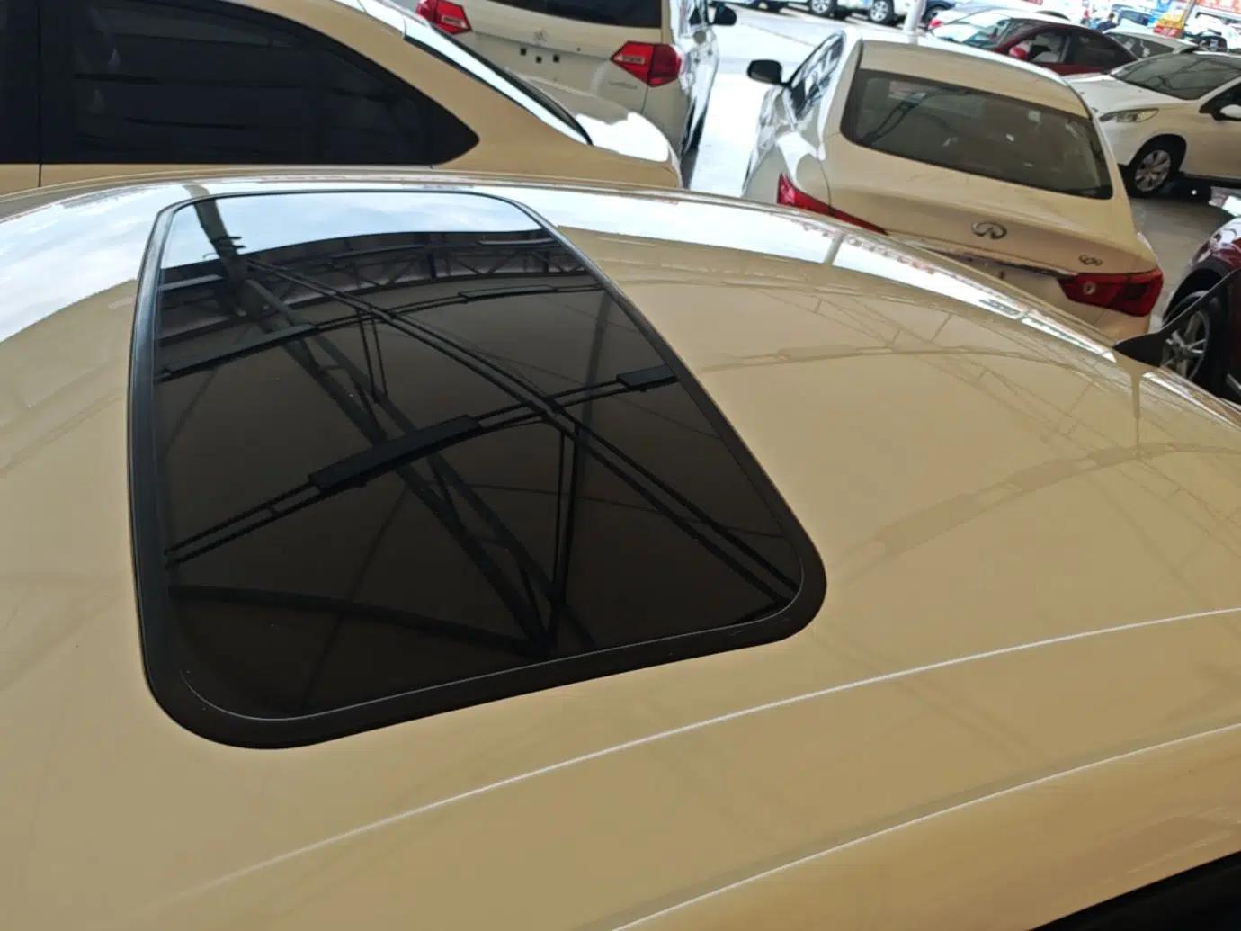 Ford Escort 2015 1.5L Automatic Fashion Model — миниатюра 7