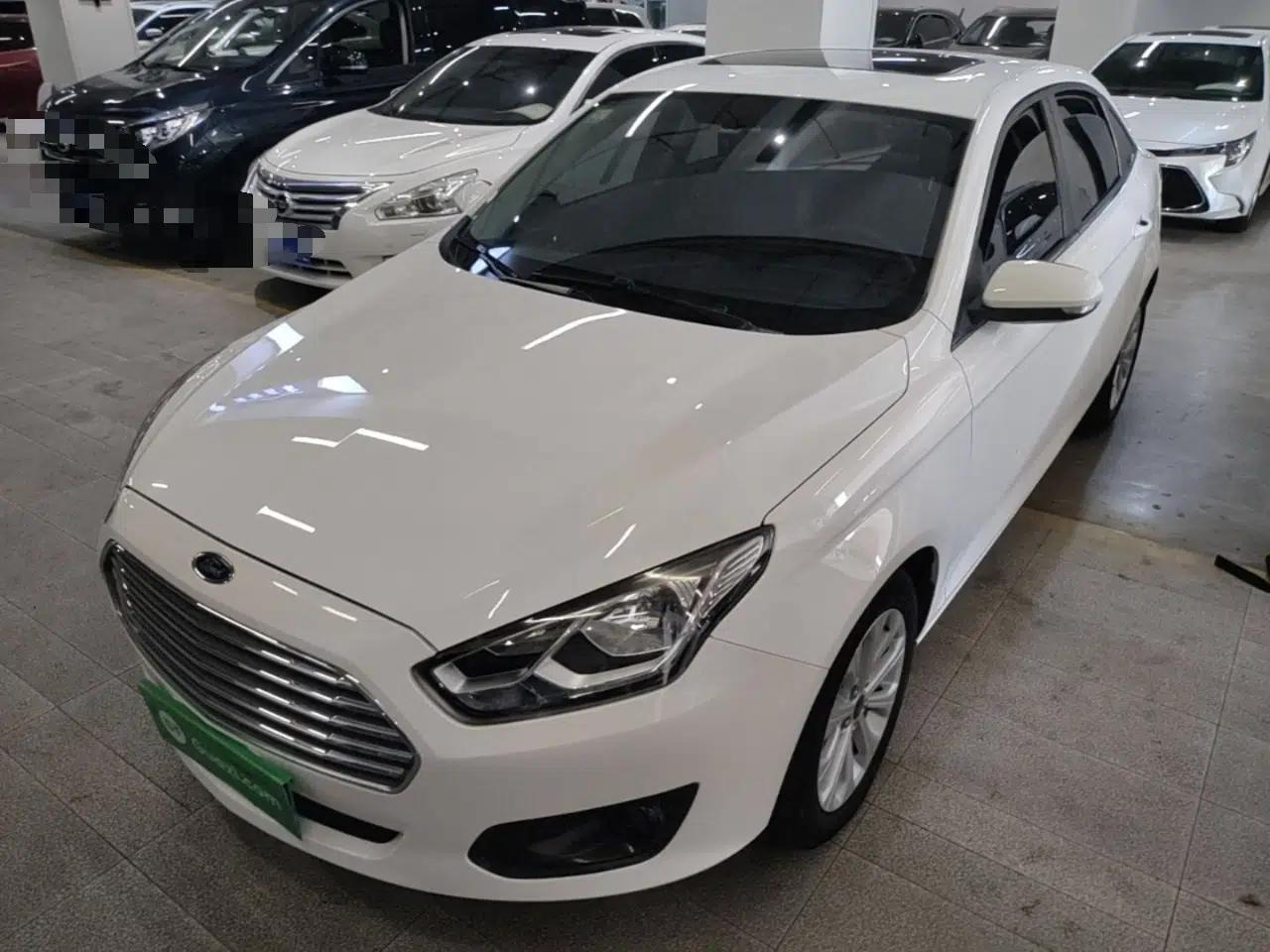 Ford Escort 2017 Happiness Edition 1.5L Automatic Fashion Version — миниатюра 1
