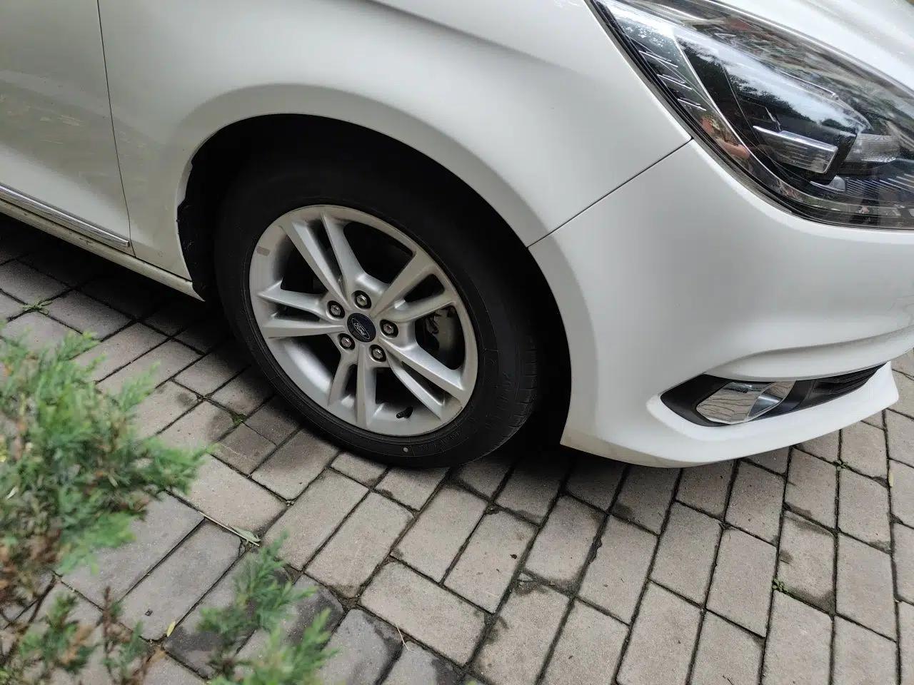 Ford Escort 2019 Revised Version 1.5L Automatic Enjoyment Type China VI Standard — миниатюра 8