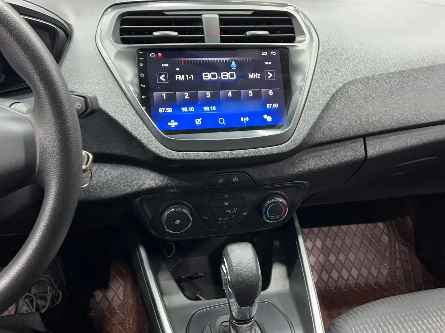 Ford Escort 2019 Revised 1.5L Automatic ZhiXiang Version (Tire Pressure Monitoring) China VI Standard — миниатюра 12
