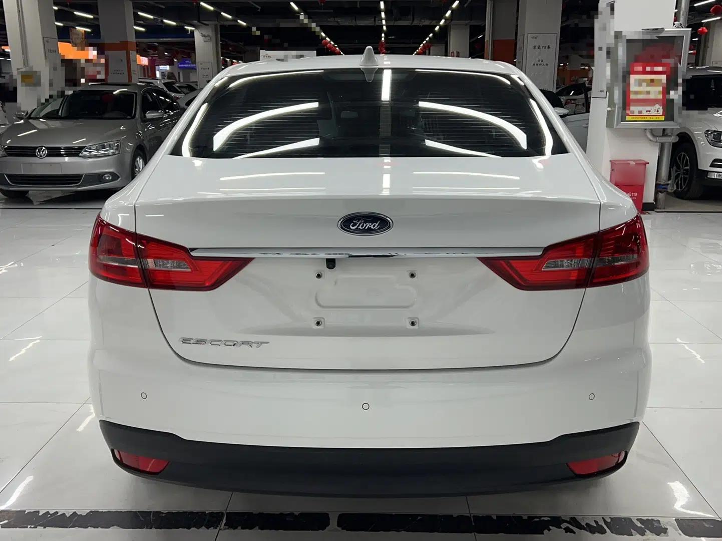 Ford Escort 2019 Revised 1.5L Automatic ZhiXiang Version (Tire Pressure Monitoring) China VI Standard — миниатюра 3