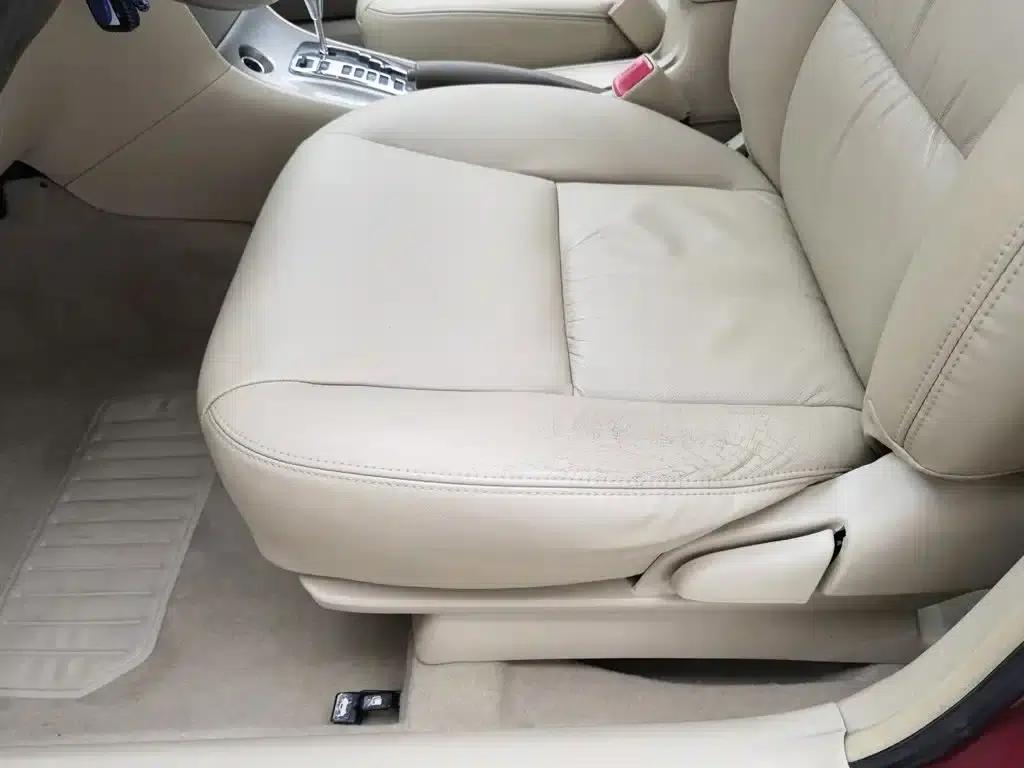 2011 Corolla 1.6L Automatic Deluxe Edition — миниатюра 20