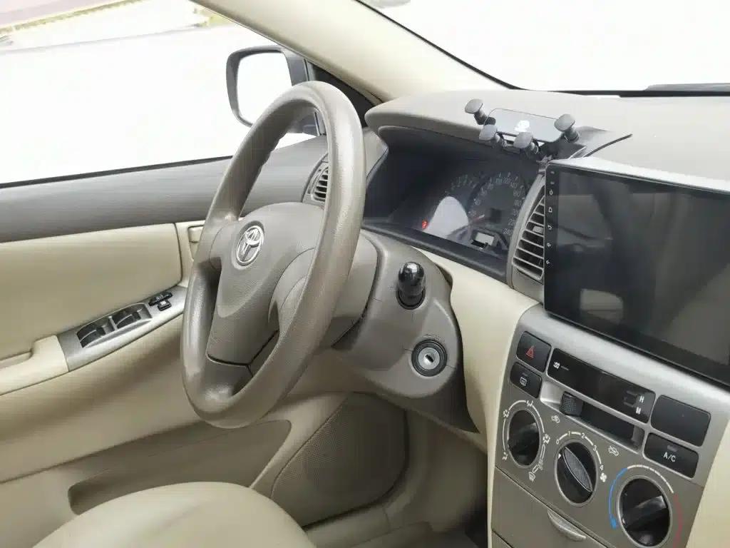 2011 Corolla 1.6L Automatic Deluxe Edition — миниатюра 22