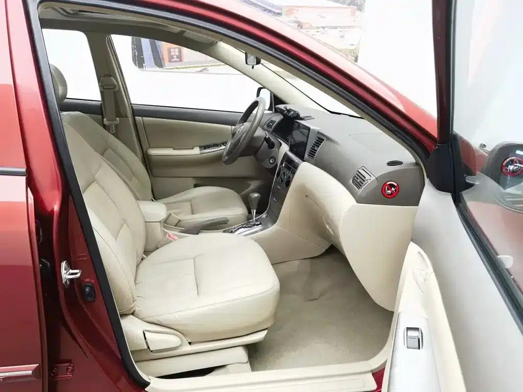 2011 Corolla 1.6L Automatic Deluxe Edition — миниатюра 23