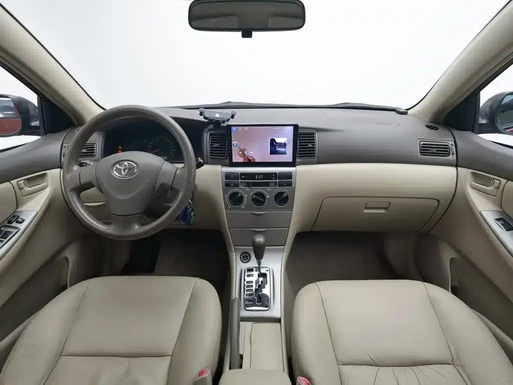 2011 Corolla 1.6L Automatic Deluxe Edition — миниатюра 5