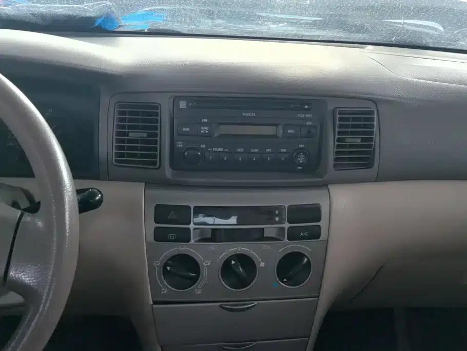Corolla 2010 1.6L Automatic Classic Edition — миниатюра 13