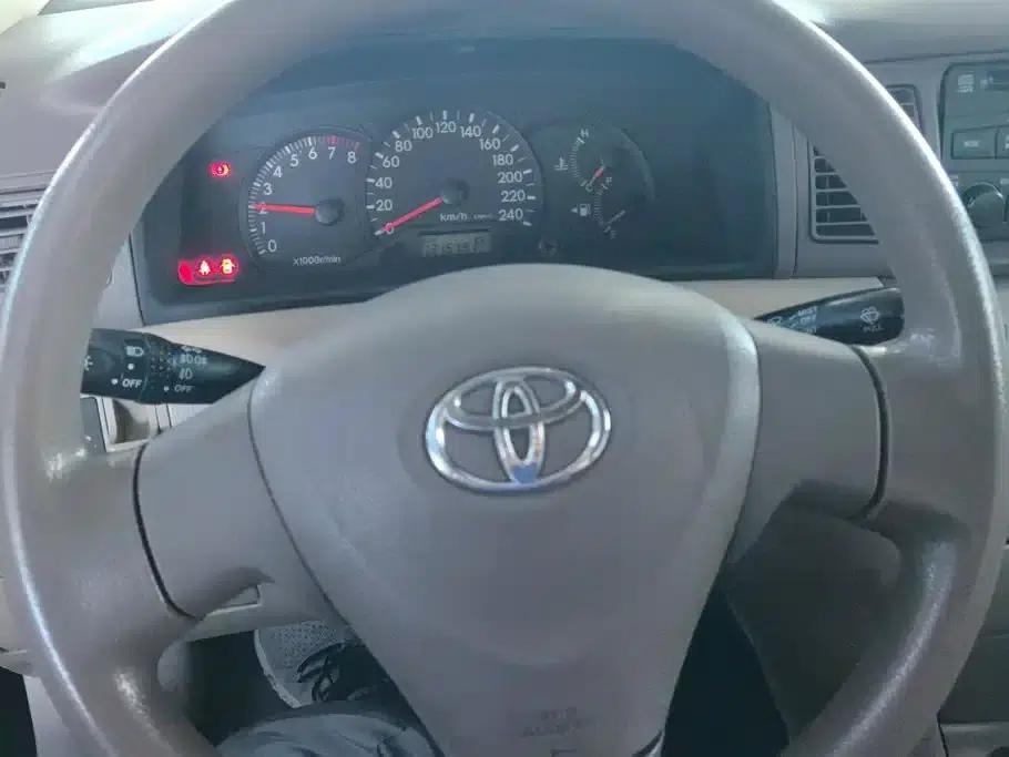 Corolla 2010 1.6L Automatic Classic Edition — миниатюра 15