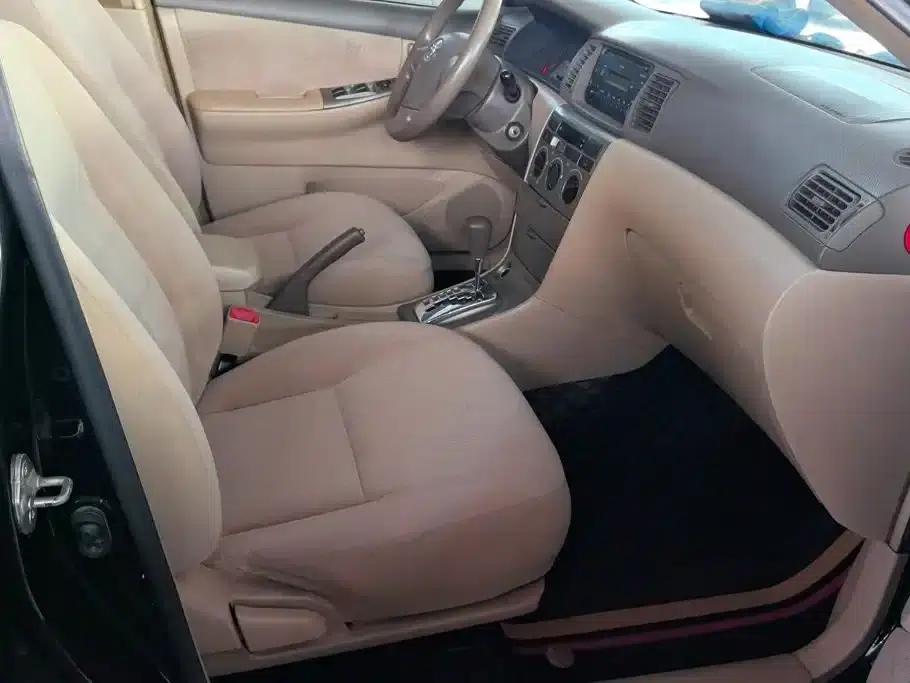 Corolla 2010 1.6L Automatic Classic Edition — миниатюра 8