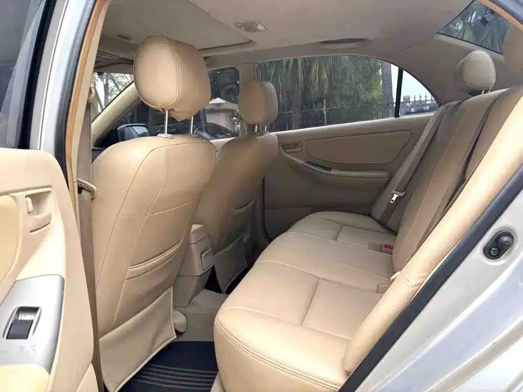 Corolla 2013 1.6L Automatic Premium Edition — миниатюра 5