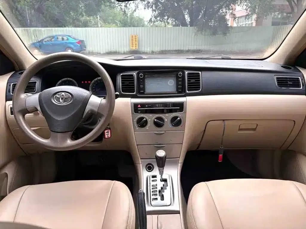 Corolla 2013 1.6L Automatic Premium Edition — миниатюра 6