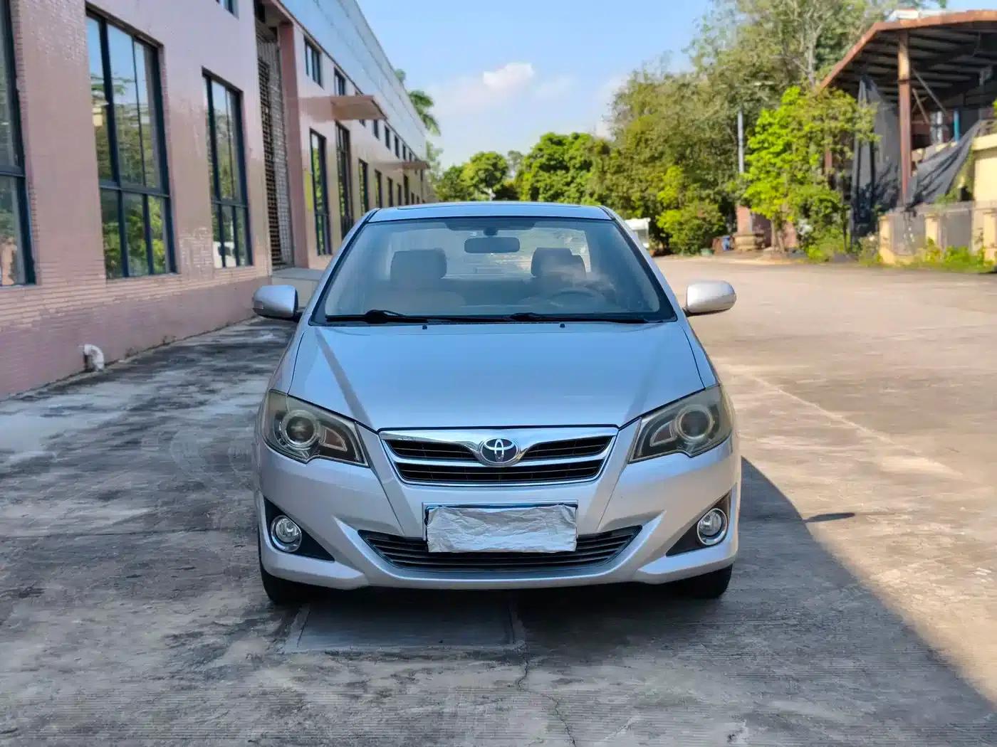 Corolla 2013 1.6L Automatic Premium Edition — миниатюра 2
