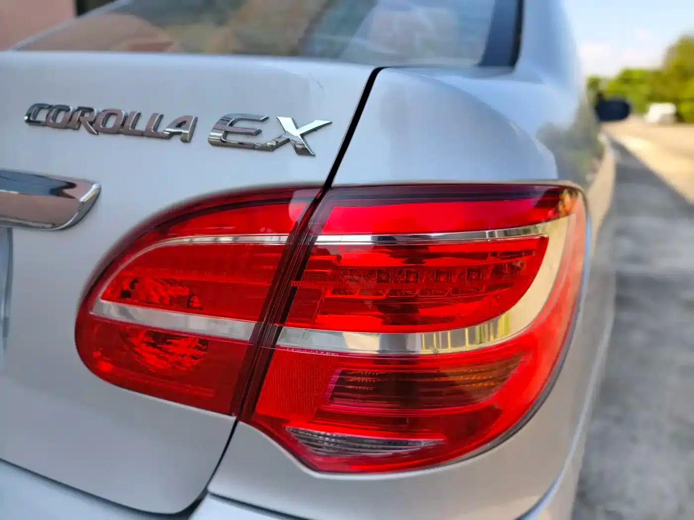 Corolla 2013 1.6L Automatic Premium Edition — миниатюра 18