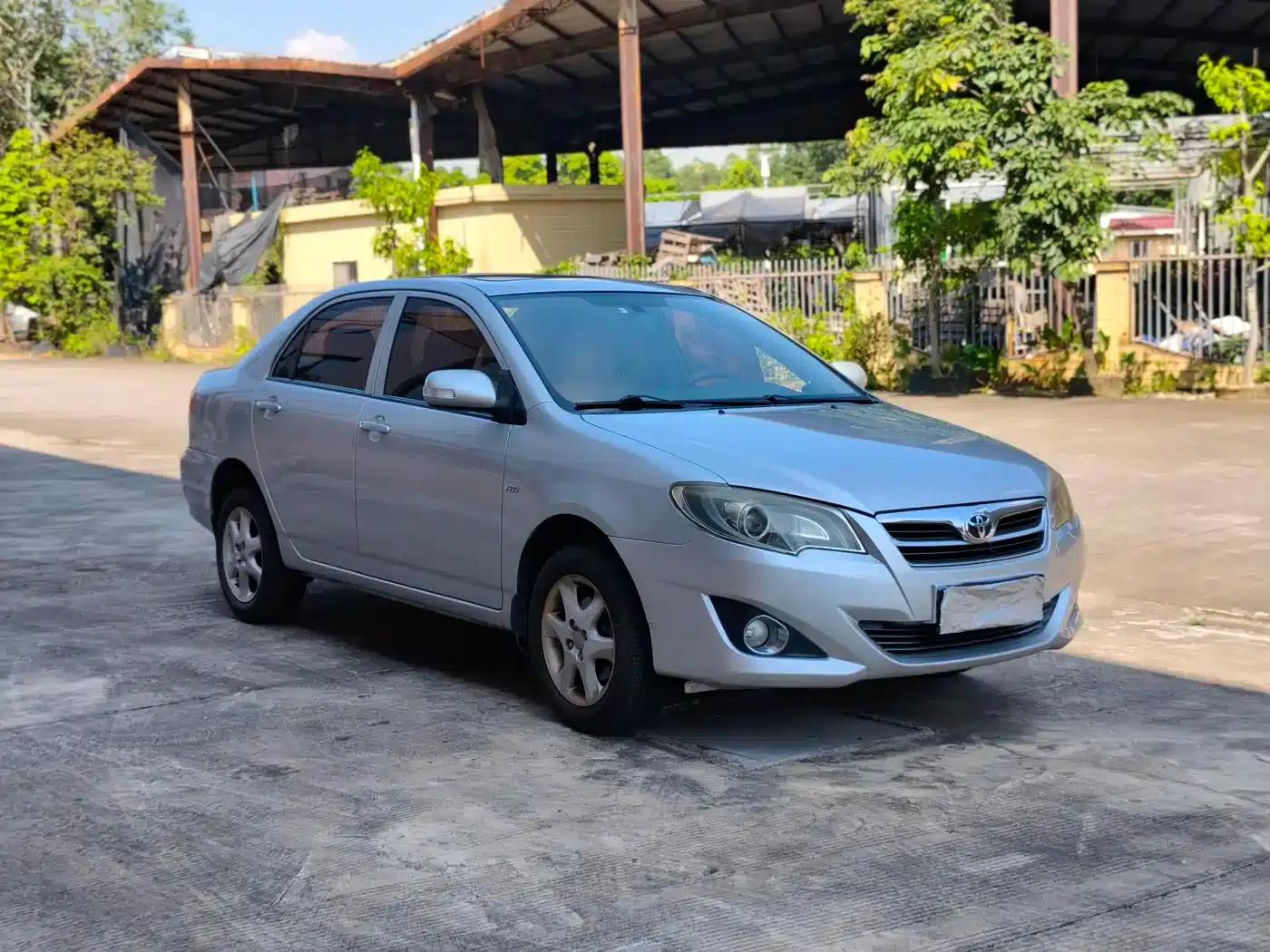 Corolla 2013 1.6L Automatic Premium Edition — миниатюра 3