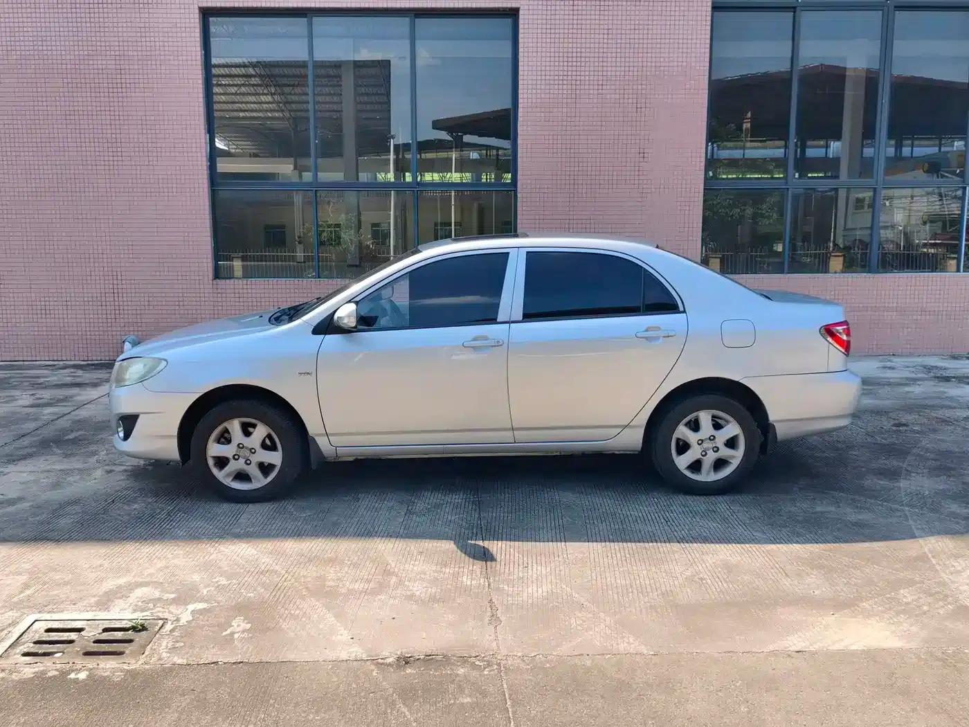 Corolla 2013 1.6L Automatic Premium Edition — миниатюра 5