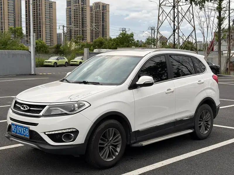 Chery Tiggo 5 2015 2.0L Manual Comfort Edition — миниатюра 1