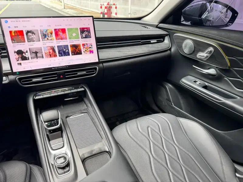 Chery Arrizo 8 PRO 2025 1.6T DCT Luxury Edition — миниатюра 11