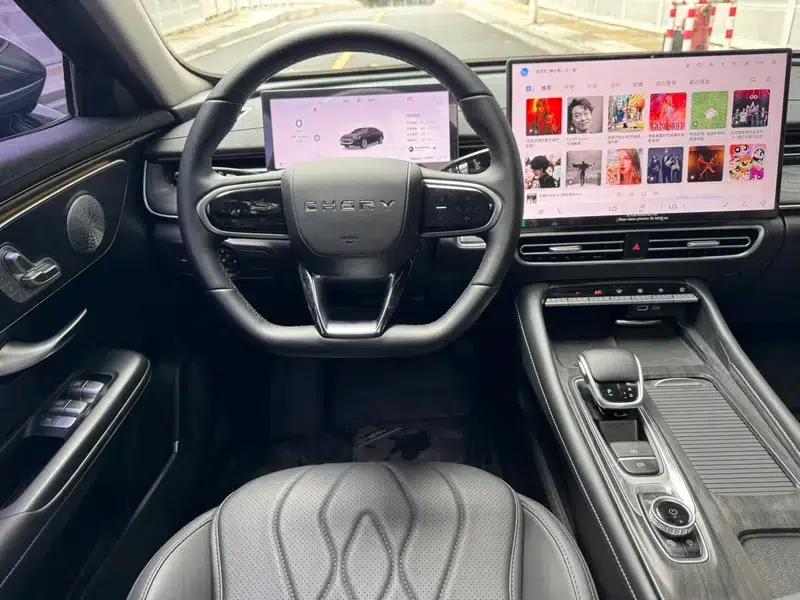 Chery Arrizo 8 PRO 2025 1.6T DCT Luxury Edition — миниатюра 15