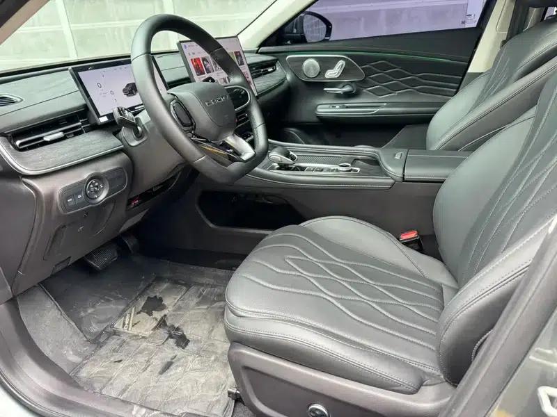 Chery Arrizo 8 PRO 2025 1.6T DCT Luxury Edition — миниатюра 17