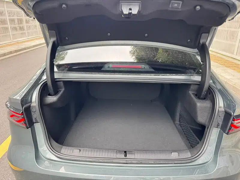 Chery Arrizo 8 PRO 2025 1.6T DCT Luxury Edition — миниатюра 21