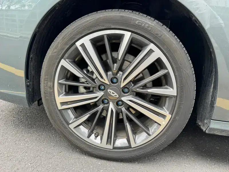 Chery Arrizo 8 PRO 2025 1.6T DCT Luxury Edition — миниатюра 8
